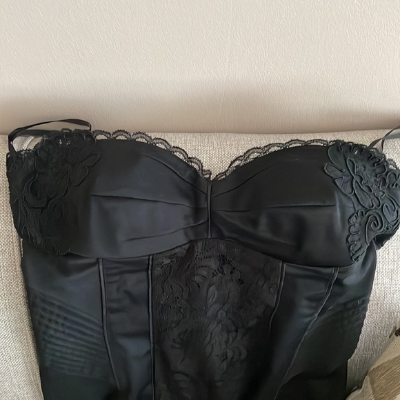 Absolutely stunning BEBE dress from 2006 - Picture 4 of 14